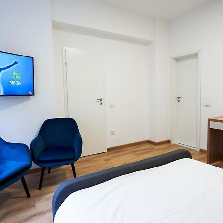 Minimalist Design Apartament In Magheru บูคาเรสต์ ภายนอก รูปภาพ