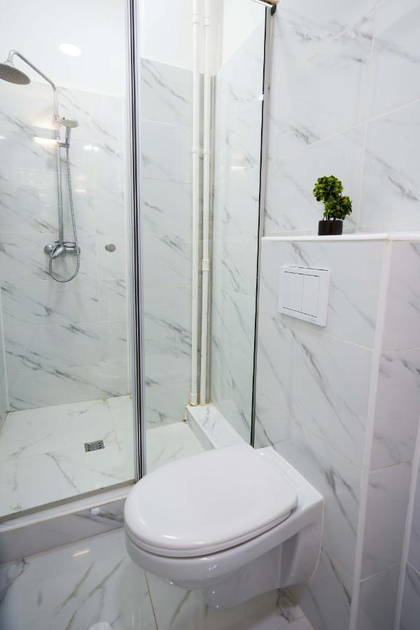 Minimalist Design Apartament In Magheru บูคาเรสต์ ภายนอก รูปภาพ
