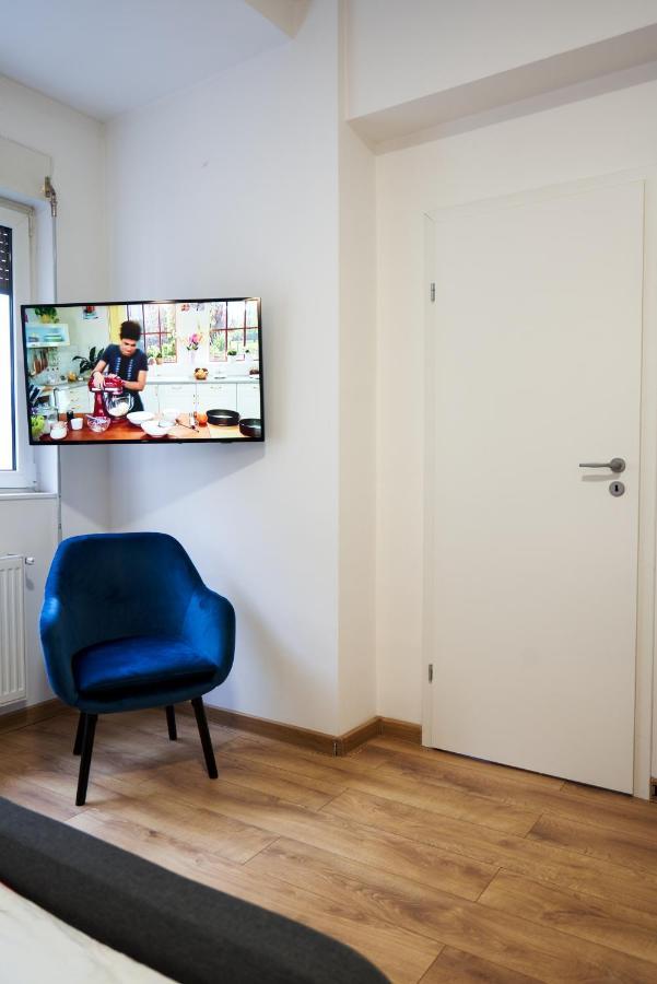 Minimalist Design Apartament In Magheru บูคาเรสต์ ภายนอก รูปภาพ